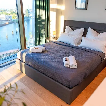 Apartment - Theview - Terrasse - Waterfront - Kostenloser Parkplatz - Wifi