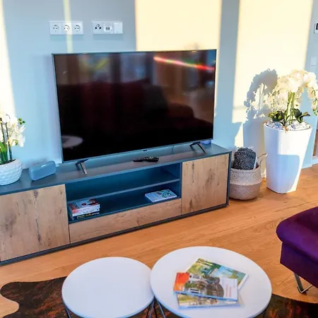 Apartament - Theview - Terrasse - Waterfront - Kostenloser Parkplatz - Wifi Oldenburg