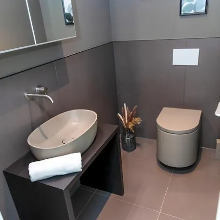 - Theview - Terrasse - Waterfront - Kostenloser Parkplatz - Wifi Appartement *